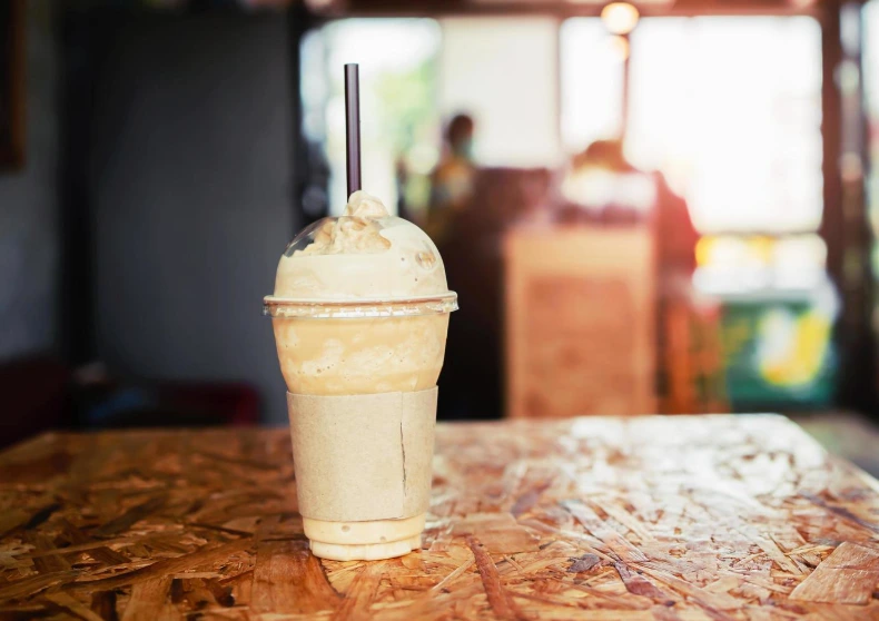 Protein latte with artistic foam design